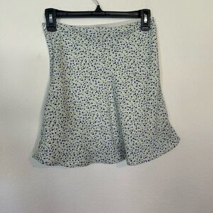 Divided Size 2 Floral Print Skirt Ditzy /Y2K Vibes